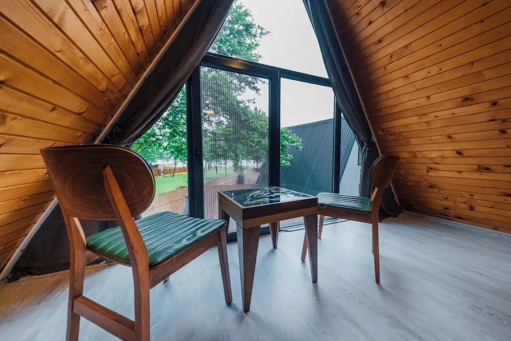 Basic Bungalov, Sıcak Su Küveti