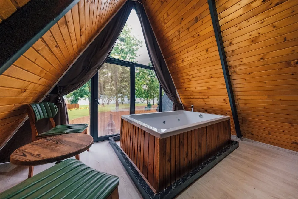 Family Bungalov, Kısmi Göl Manzaralı, Göl Kenarı