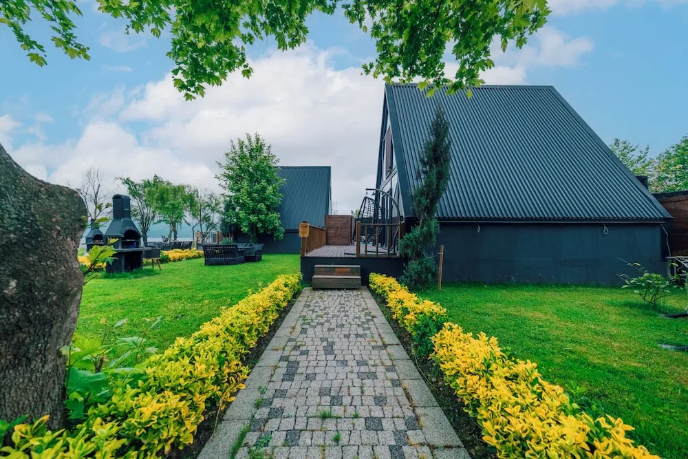 Comfort Bungalov, Göl Manzaralı