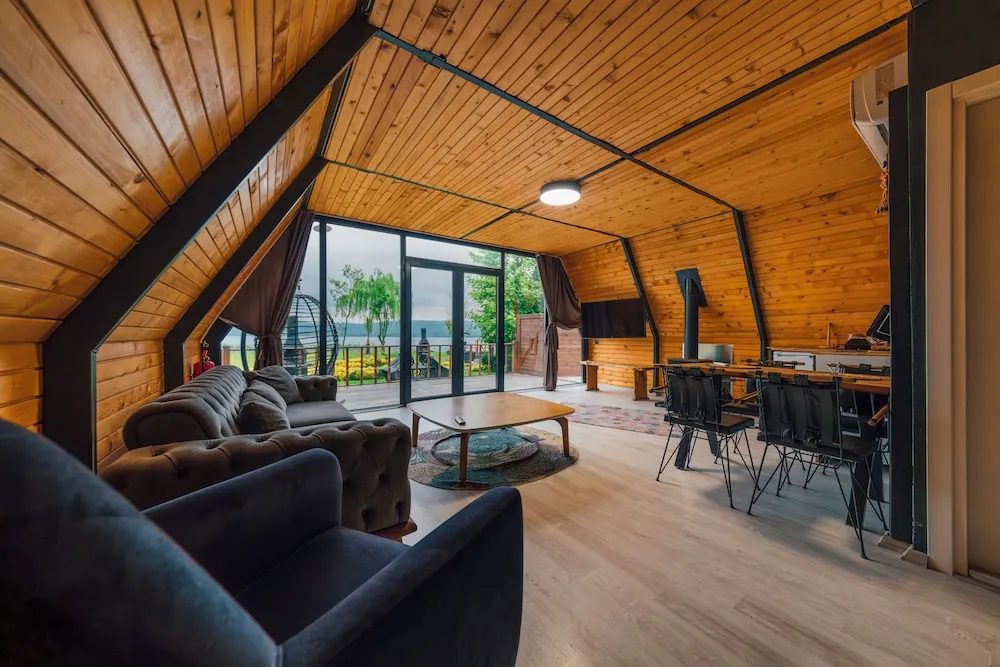 Comfort Bungalov, Göl Manzaralı