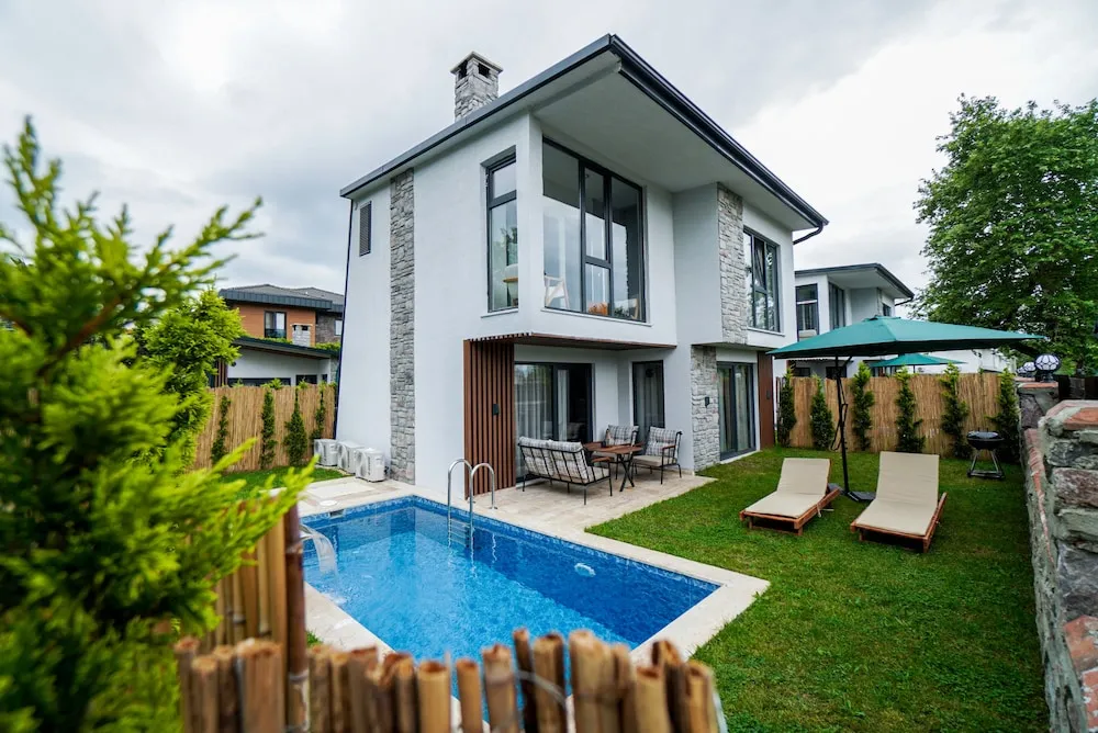 Deluxe Heated Pool Villa