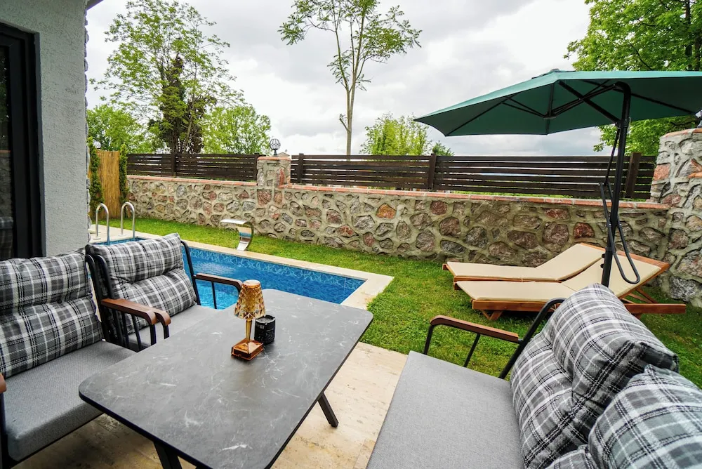 Deluxe Heated Pool Villa