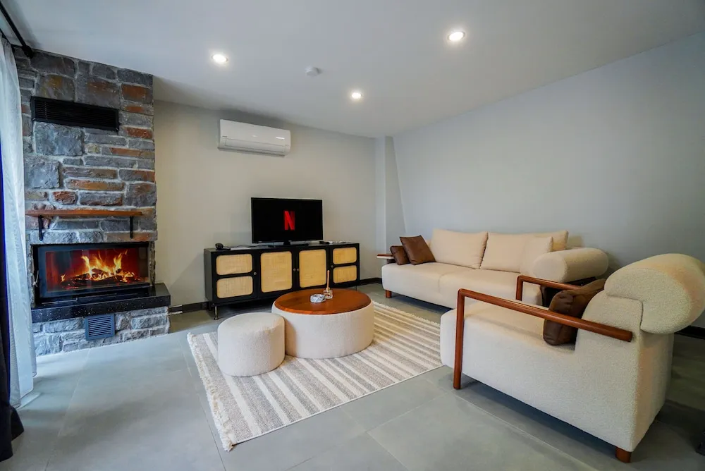 Deluxe Heated Pool Villa