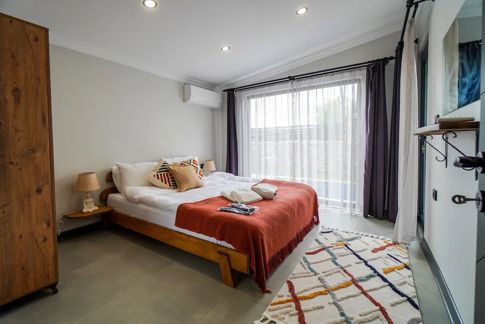 Junior Garden Heated Pool Villa