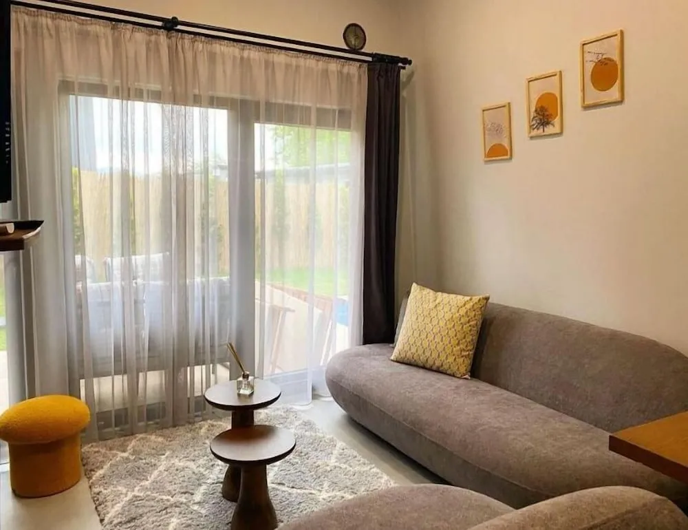 Junior Garden Heated Pool Villa