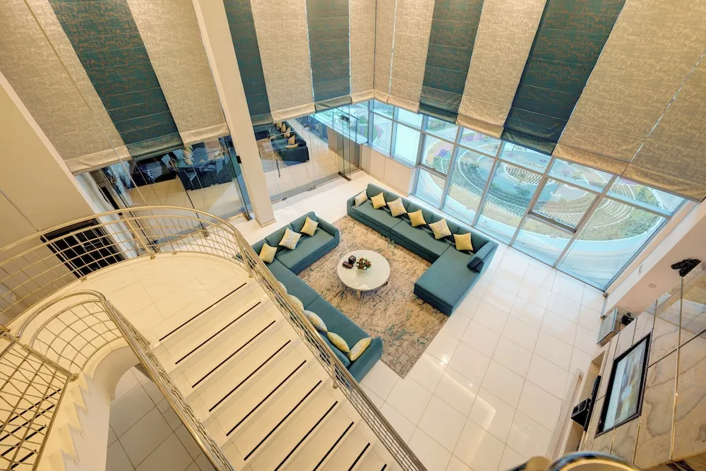 Çatı Katı Süiti (Penthouse)