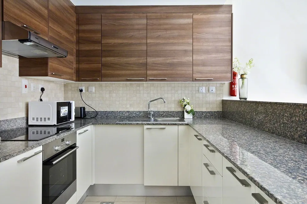 Bespoke Residences - Bay Square Studio City View
