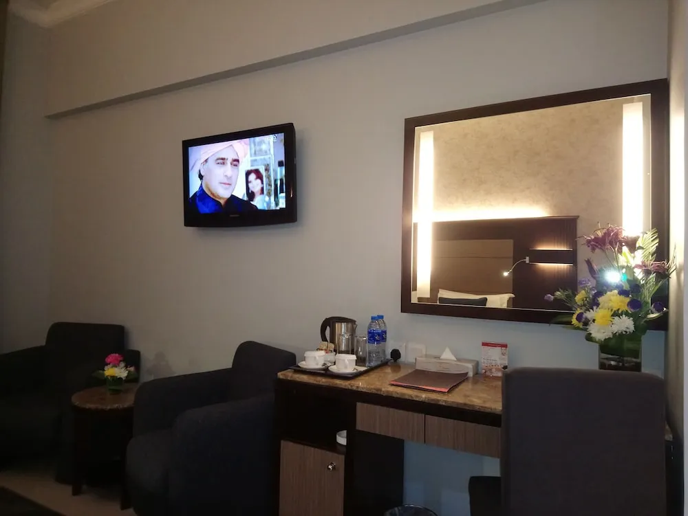 Standard Tek Büyük Yataklı Oda