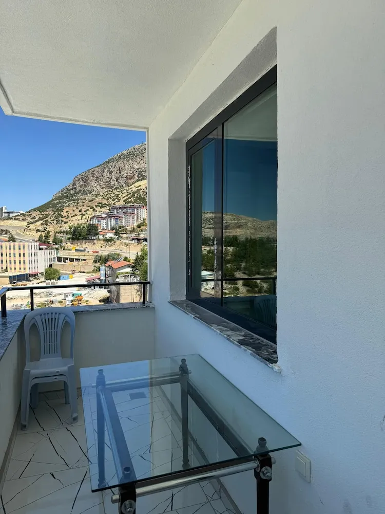 Standard Tek Büyük Yataklı Oda, Balkon, Göl Manzaralı