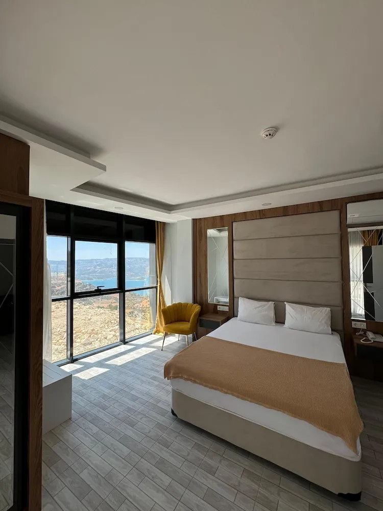 Luxury Süit, Dağ Manzaralı