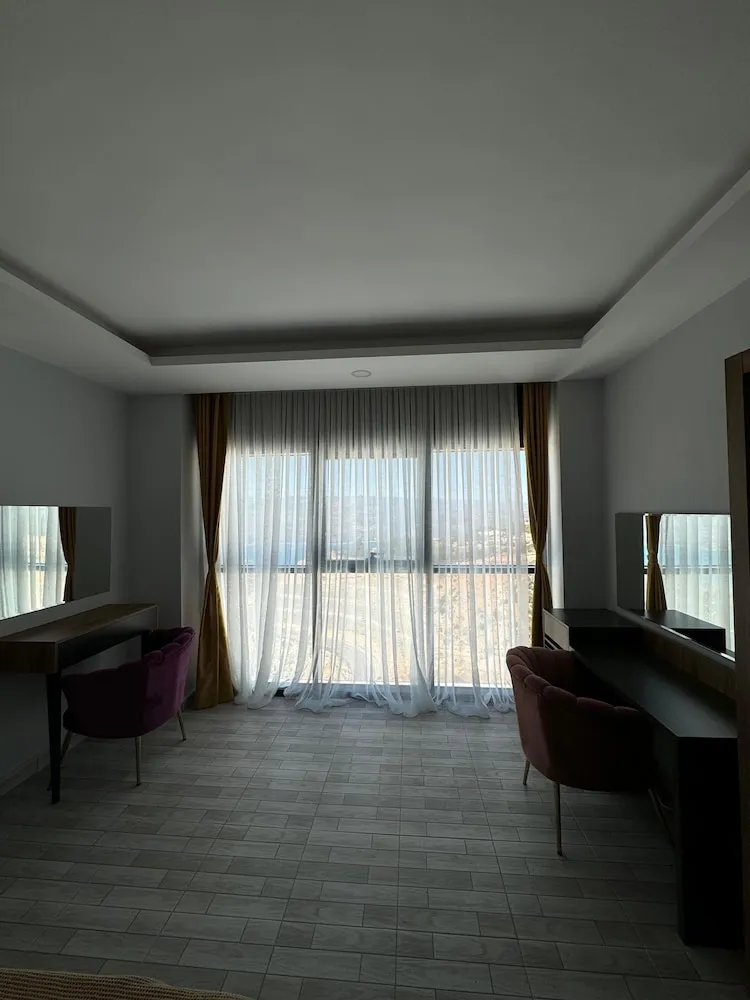 Luxury Süit, Balkon, Göl Manzaralı