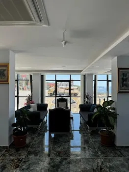 Özşahin Otel