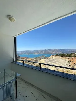 Özşahin Otel