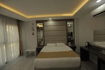 Özşahin Otel