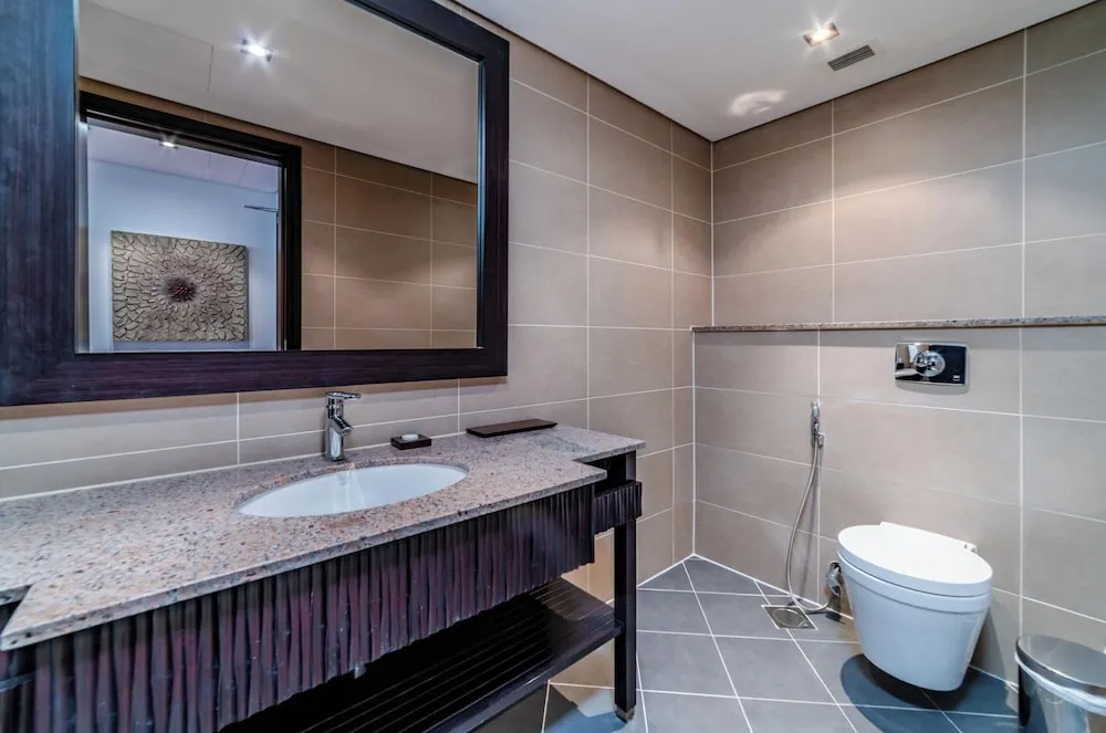ONE BEDROOM GROUND SEA VIEW (RASG16)