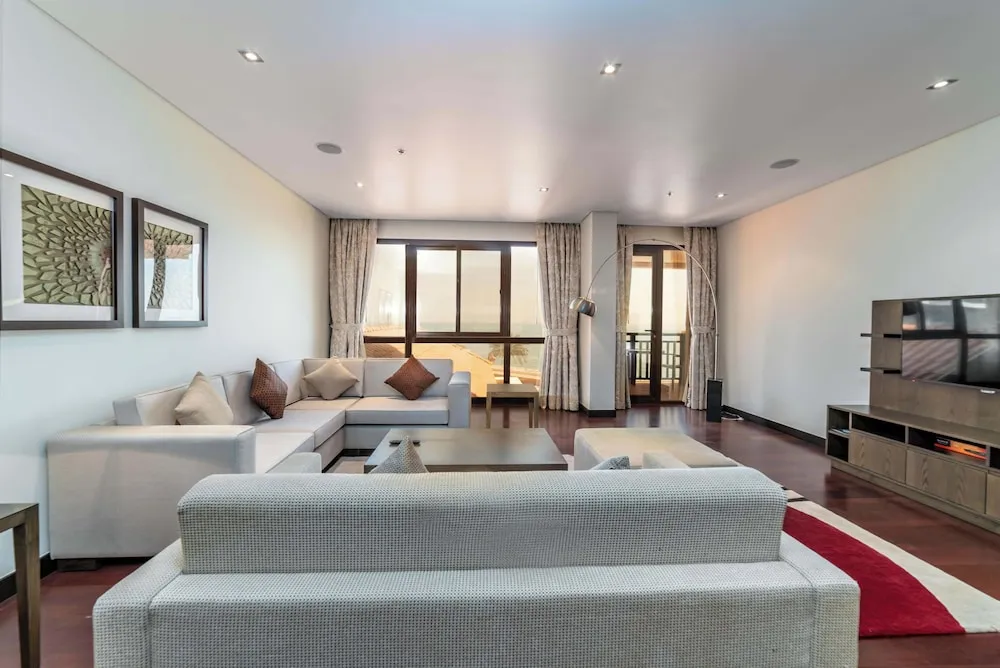 ONE BEDROOM GROUND SEA VIEW (RASG16)