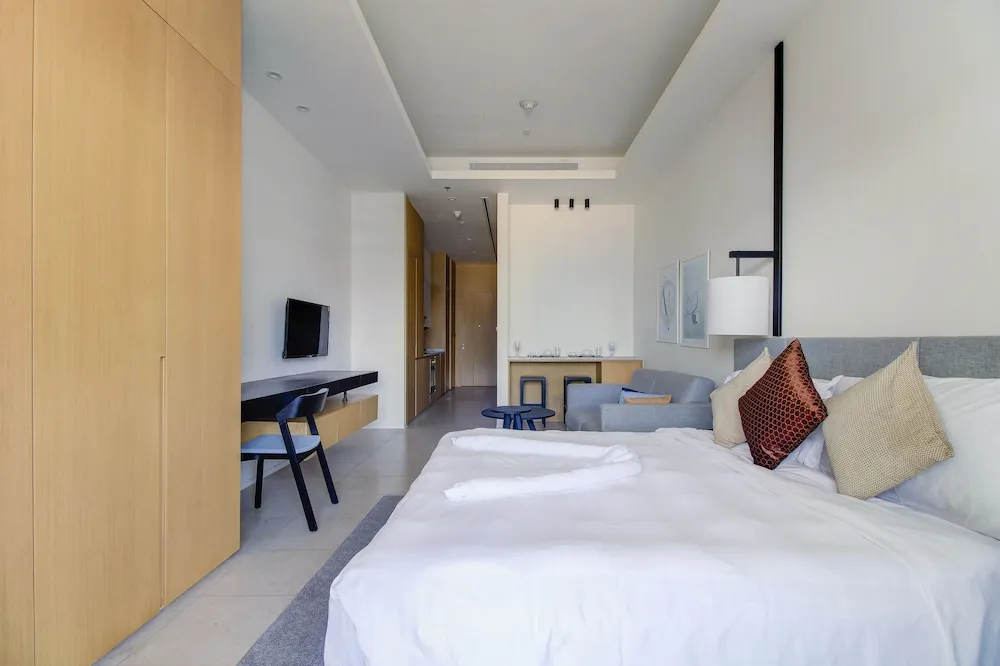 STUDIO APARTMENT (RAN 802M)