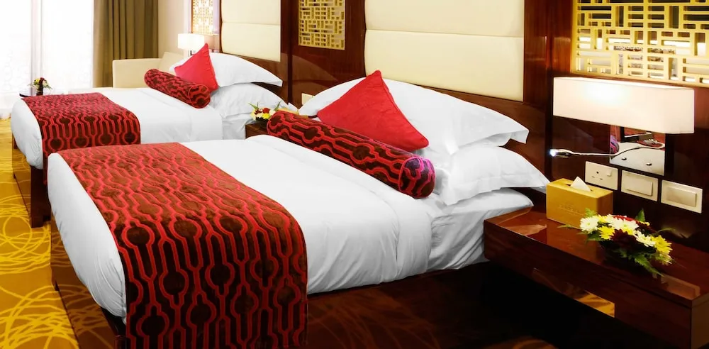 Luxury Oda
