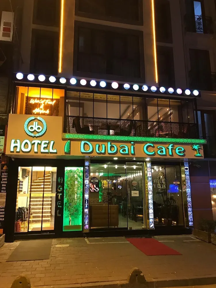 Konaklama yerinin ön cephesi