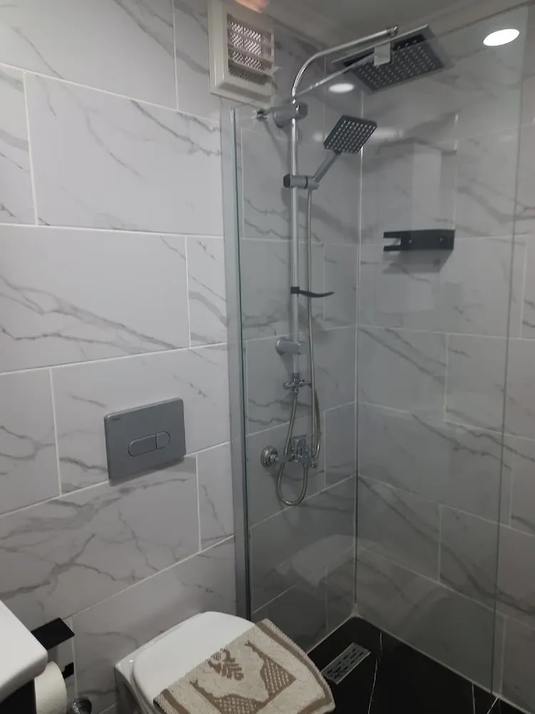 Classic Üç Kişilik Oda, Balkon, Şehir Manzaralı