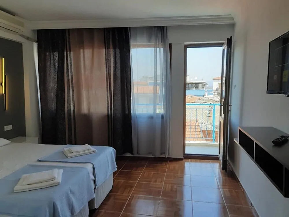 Classic Üç Kişilik Oda, Balkon, Şehir Manzaralı