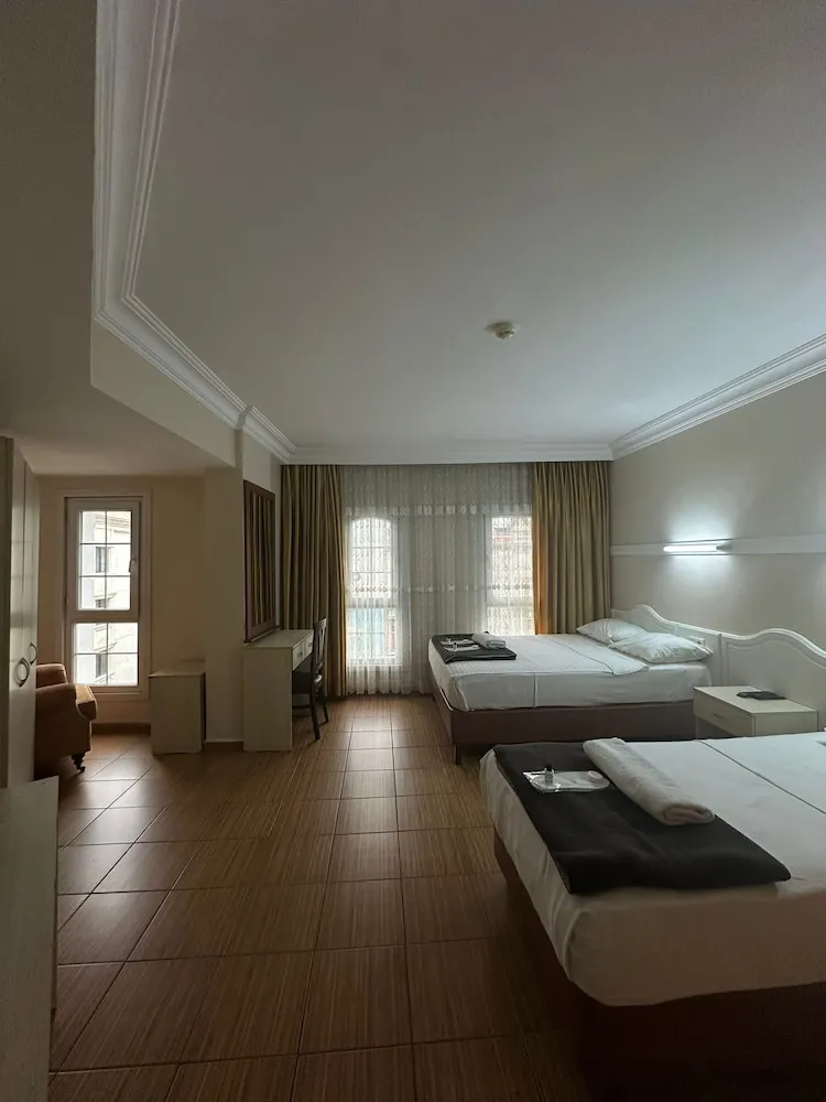 Family Dört Kişilik Oda