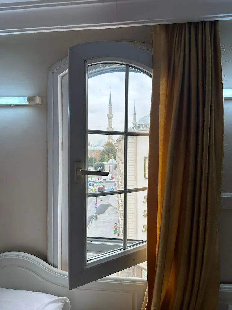 Family Dört Kişilik Oda