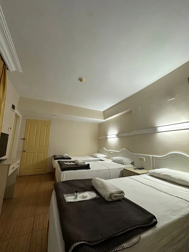 Economy Üç Kişilik Oda