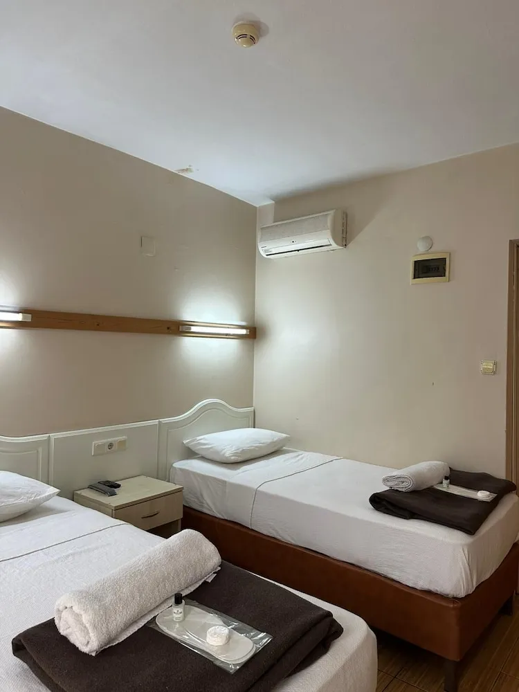 Economy Tek Büyük Yataklı Oda