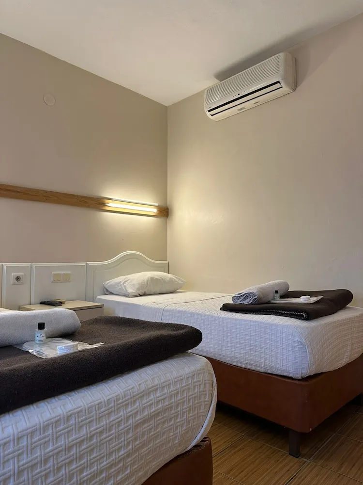 Economy Tek Büyük Yataklı Oda