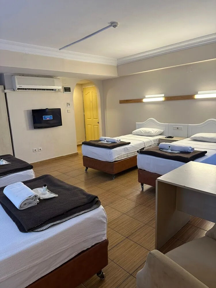 Standard Dört Kişilik Oda