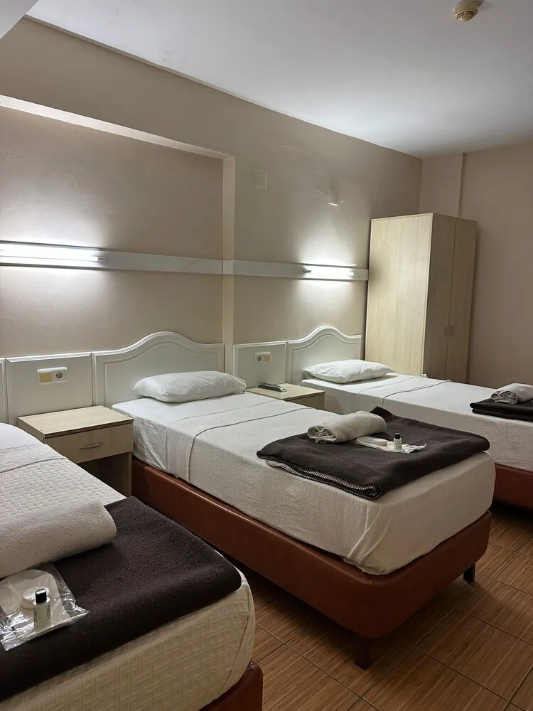 Standard Üç Kişilik Oda