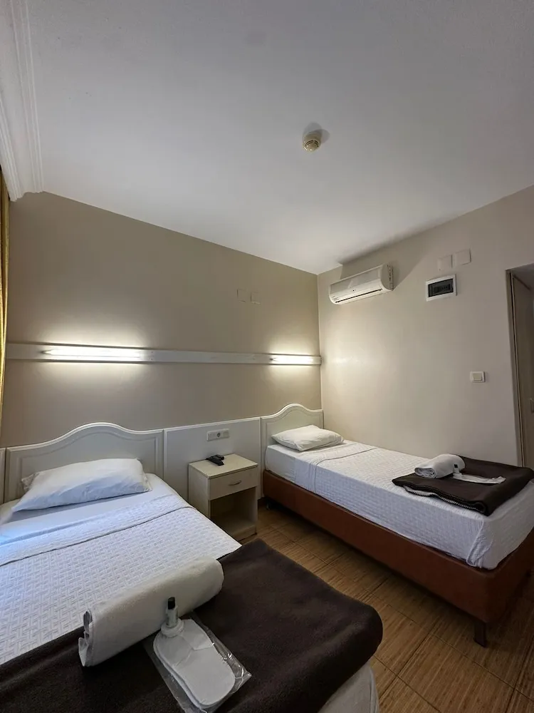 Standard İki Ayrı Yataklı Oda