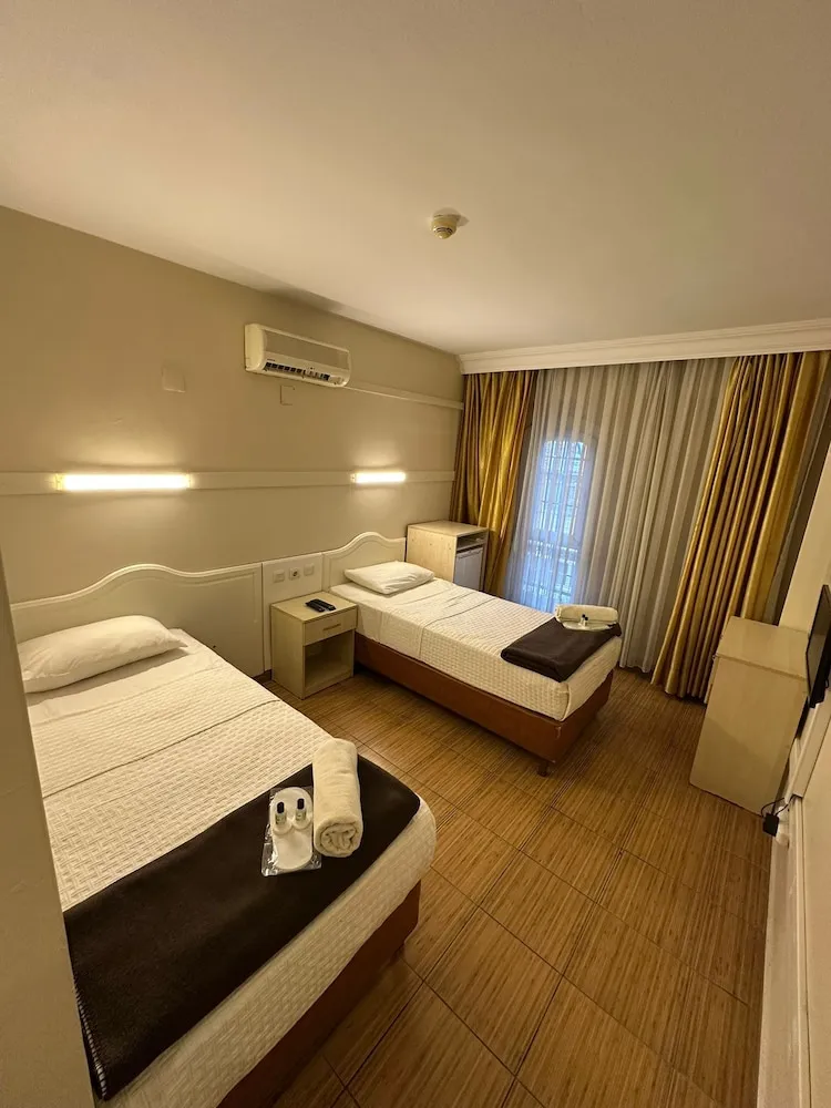 Standard İki Ayrı Yataklı Oda