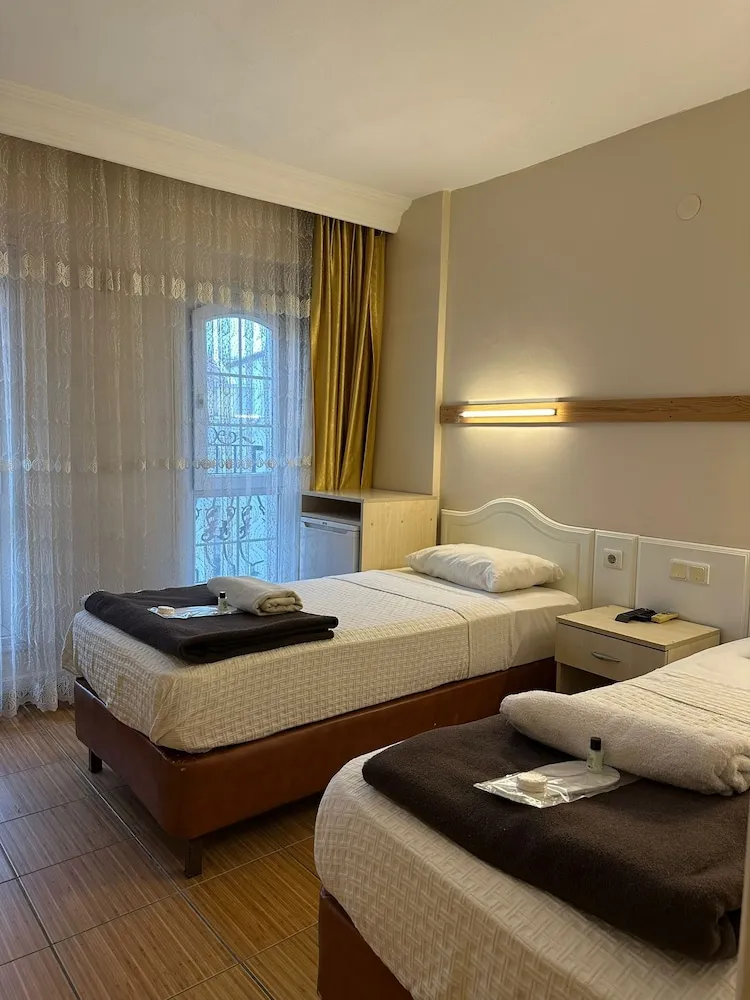 Standard İki Ayrı Yataklı Oda