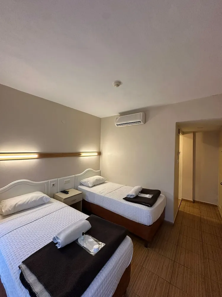 Standard İki Ayrı Yataklı Oda