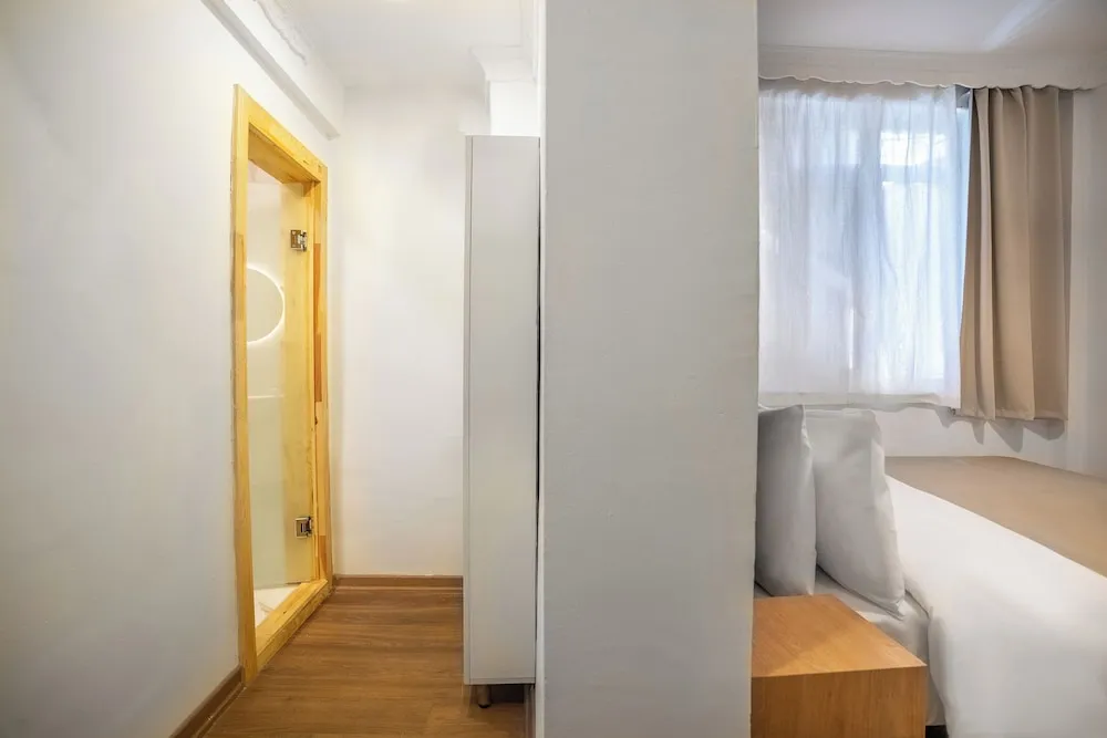 Economy Oda, Sigara İçilmez