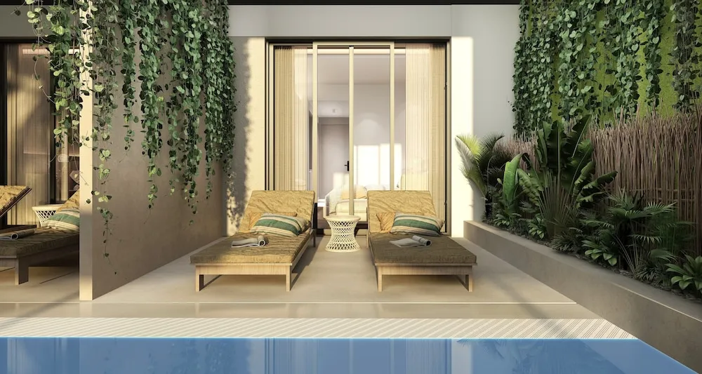 Deluxe Family Swim-Up Room