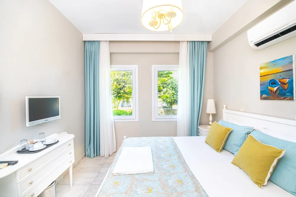 Standard Tek Büyük Yataklı Oda