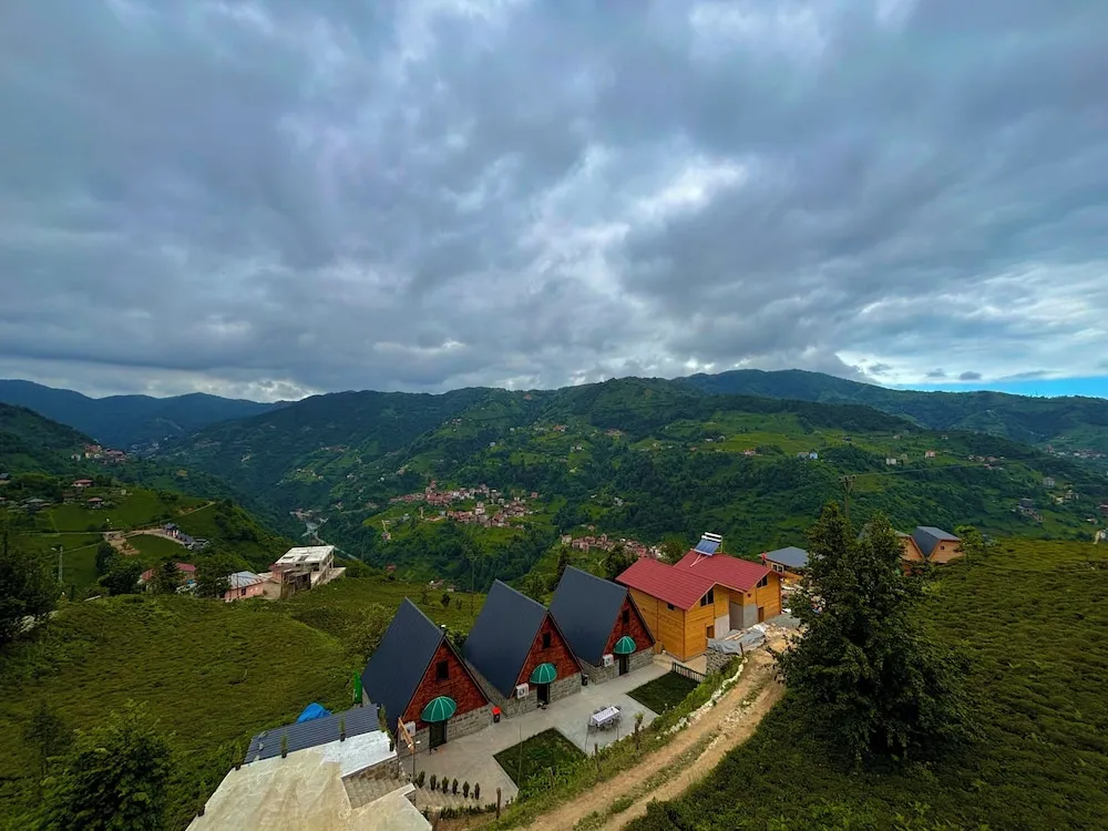 Basic Bungalov, Dağ Manzaralı