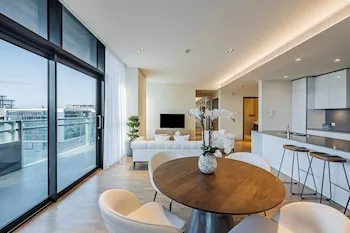 Cozy & Large 1BR Citywalk Building 7