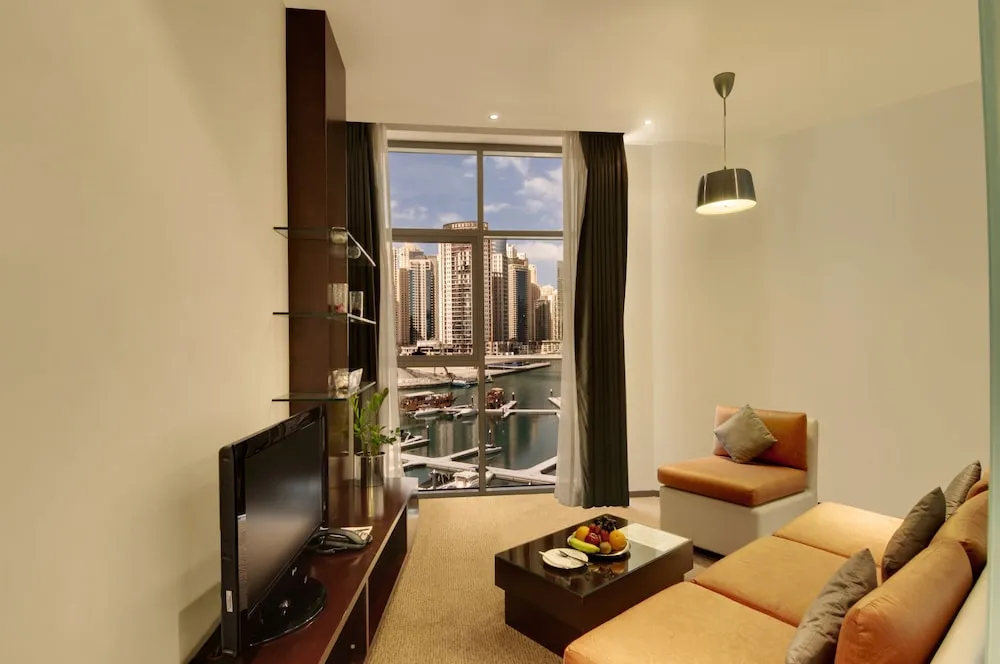 2 Bedroom Apartment Marina View