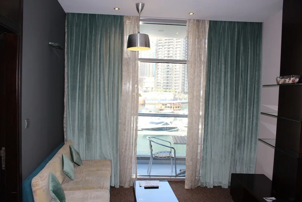 1 Bedroom Apartment Marina View