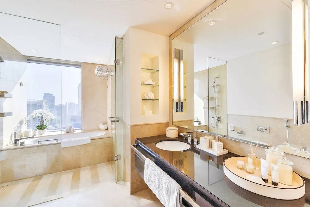 Deluxe Studio Suite