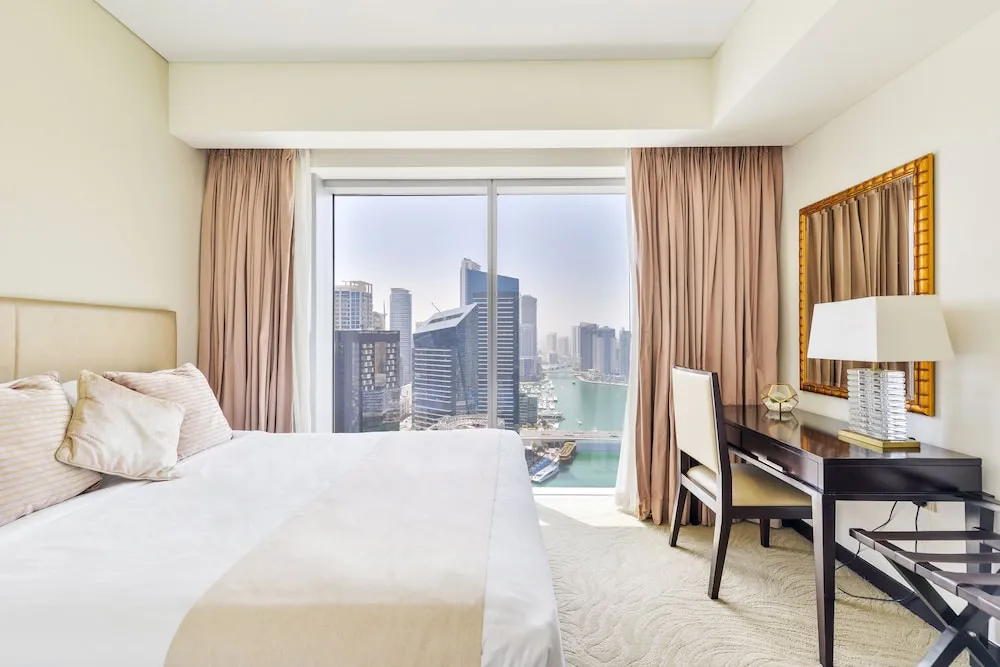 Deluxe 2BR Suite