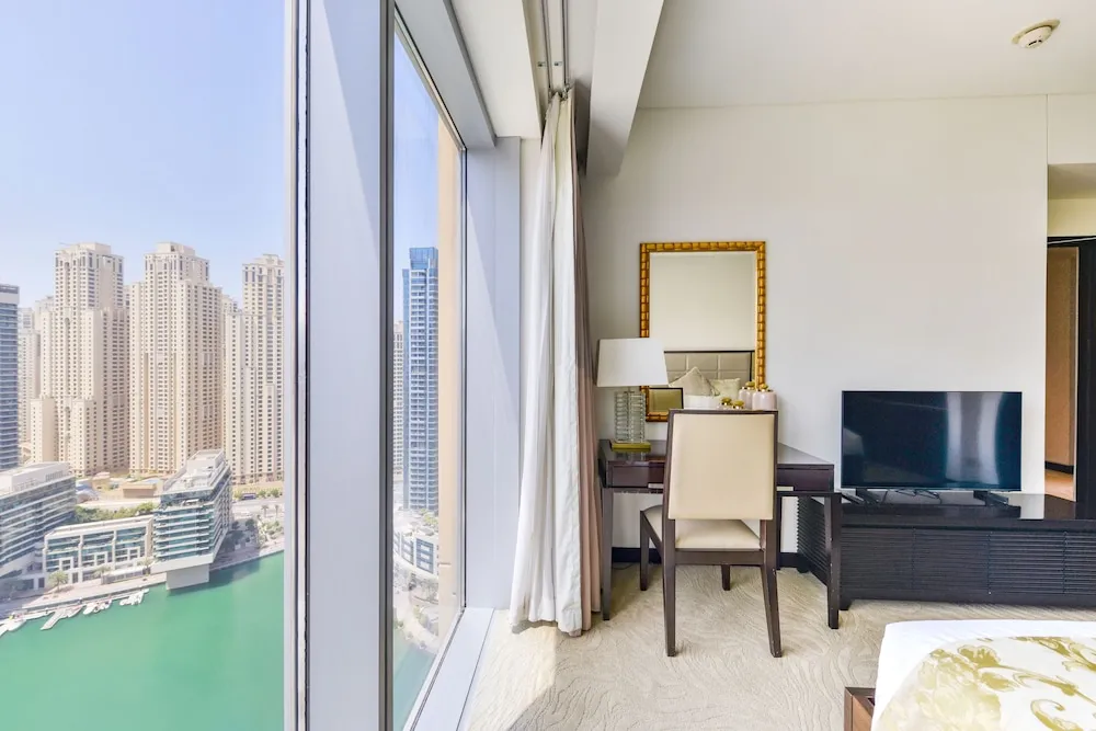 Deluxe 2BR Suite
