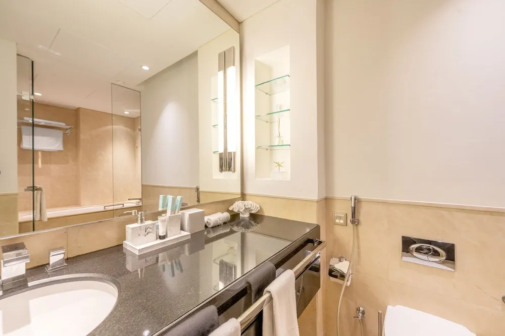 Deluxe 2BR Suite