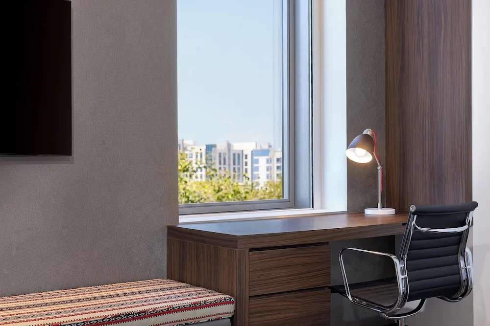 Oda, 2 Tek Kişilik Yatak, Şehir Manzaralı