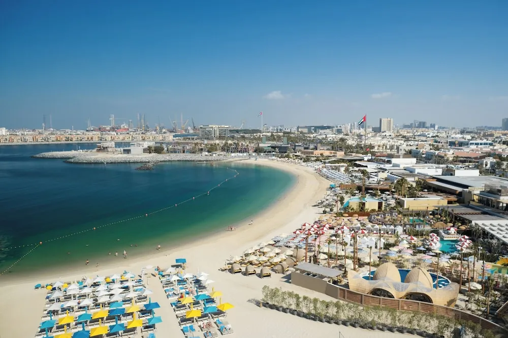 Rover Room Sea View Free Shuttle Service to Dubai Mall, Private Beach