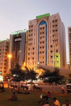 Landmark Plaza Hotel